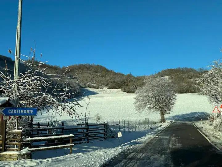 Vila Casa Del Giglio A Cadelmonte Valle  Exteriér fotografie