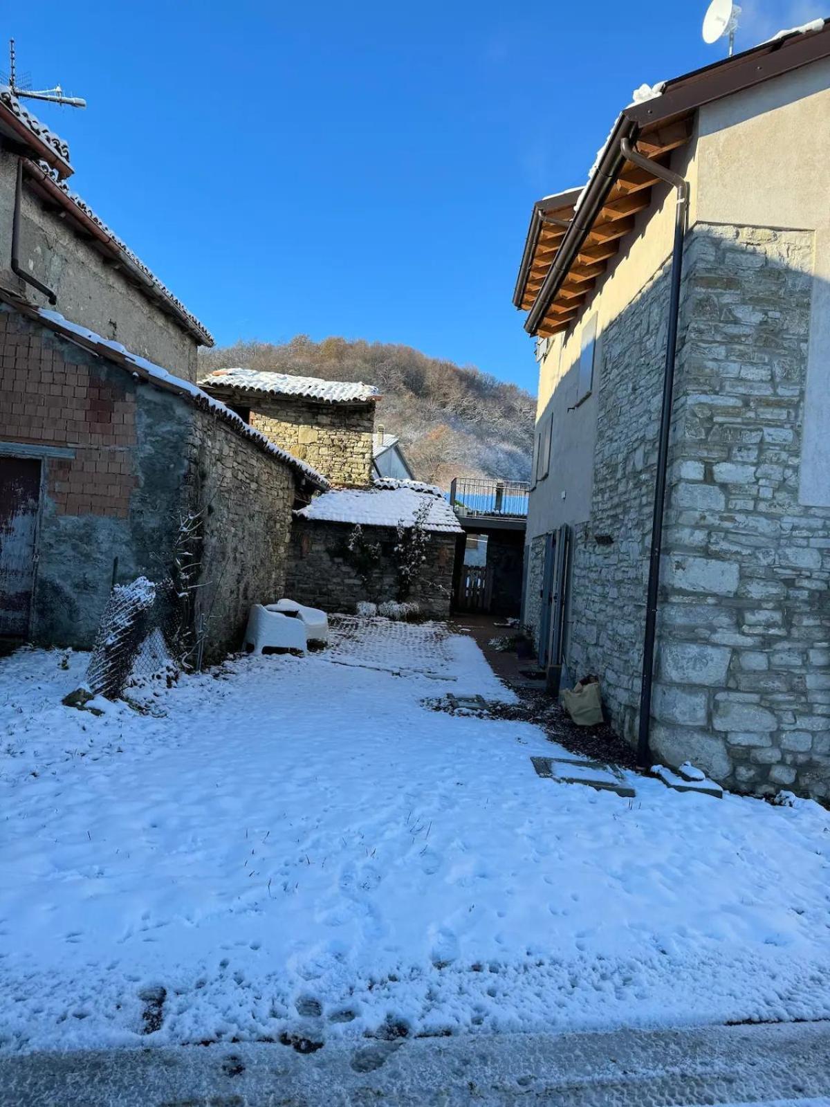 Vila Casa Del Giglio A Cadelmonte Valle  Exteriér fotografie
