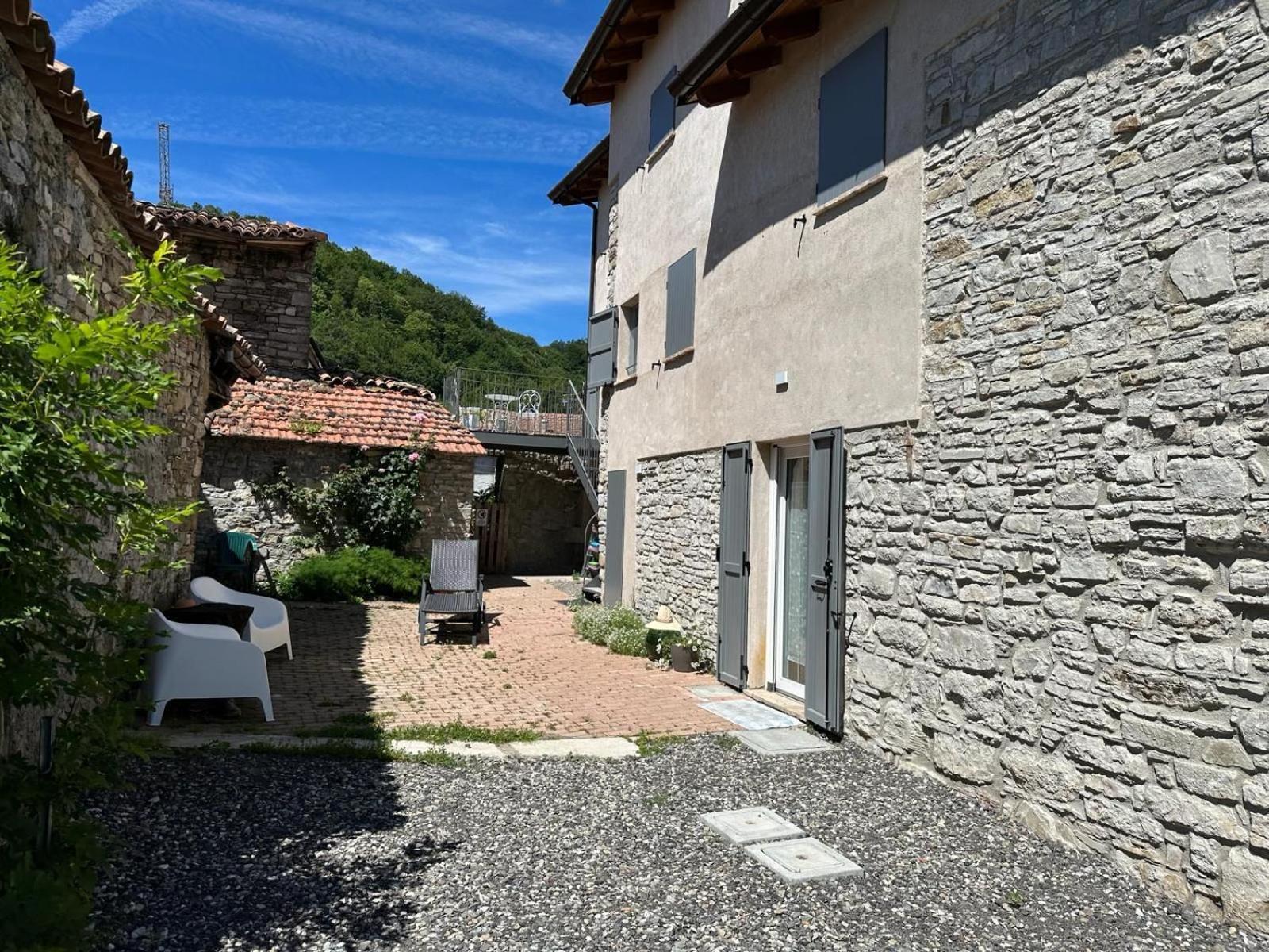 Vila Casa Del Giglio A Cadelmonte Valle  Exteriér fotografie